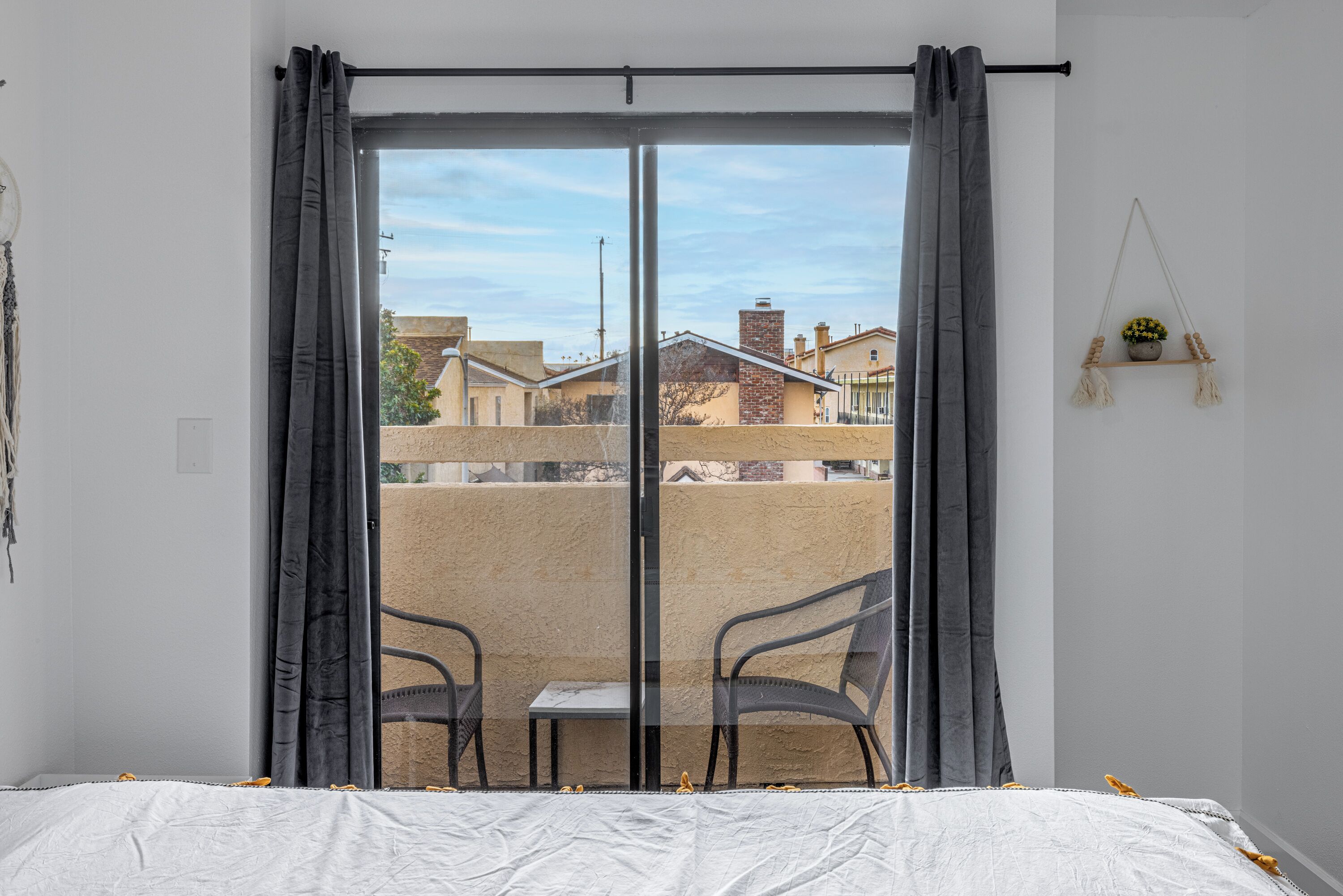 3 多间卧室、熨斗/熨衣板、WiFi、床单