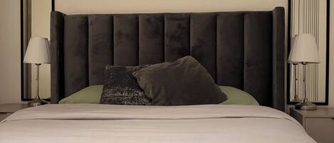 1 chambre, fer et planche à repasser, Wi-Fi, draps fournis