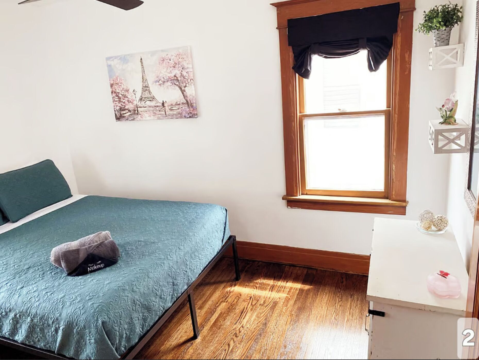 2 多间卧室、WiFi、床单