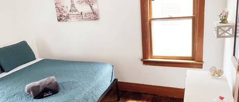 2 makuuhuonetta, Wi-Fi, vuodevaatteet