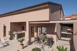 Outdoor dining - House 2415/192055 (Istria - Vodnjan), 5500m from the beach (Vodnjan)