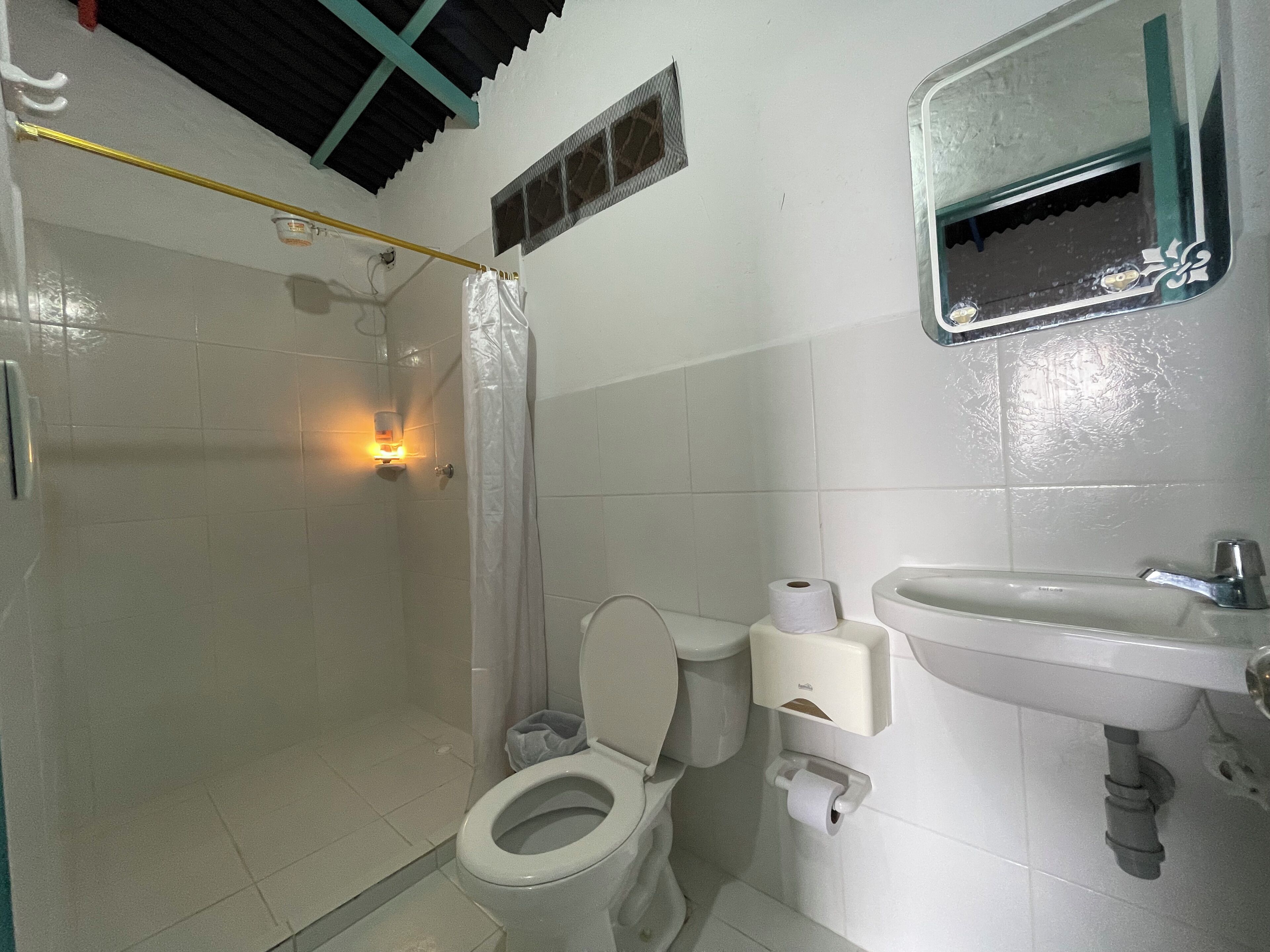 Comfort Double Room, Lake View | Bathroom | Towels, soap, toilet paper