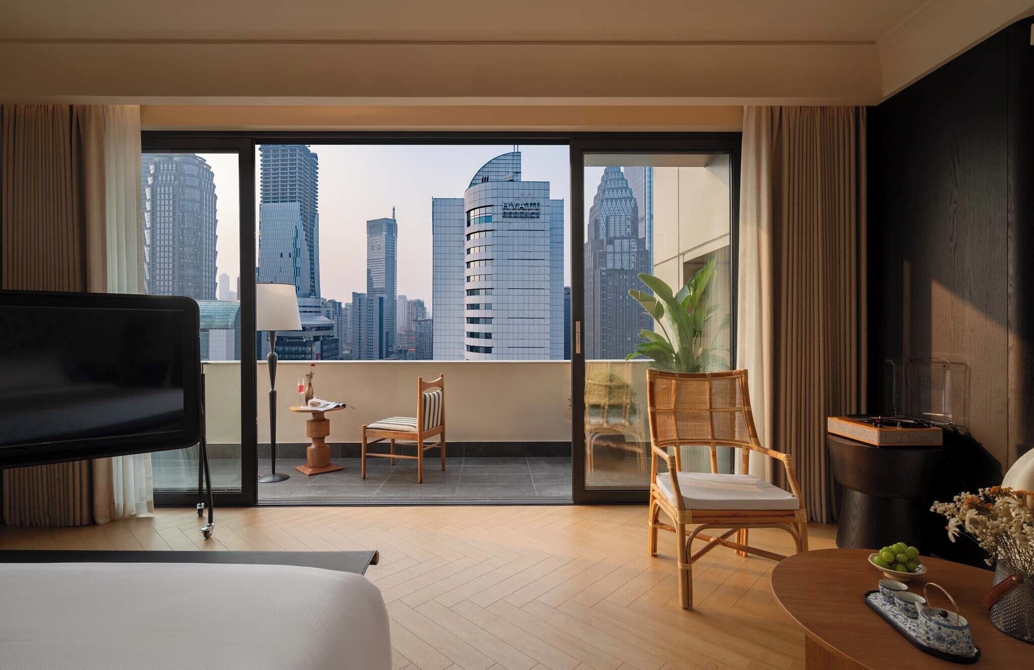 Luxury Double Room, City View