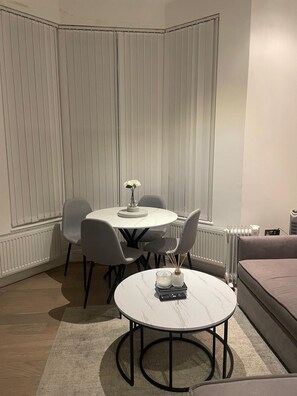 Dining - Marvellous 2Bed Flat Central London (London)