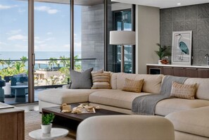 Smart TV - Luxury Beachfront Living - St Regis Waterfront Residency - Longboat Key - Sunset Reflections (Longboat Key)