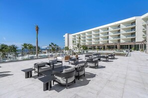 Terrace/patio - Luxury Beachfront Living - St Regis Waterfront Residency - Longboat Key - Sunset Reflections (Longboat Key)