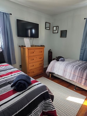2 chambres, accès au Wi-Fi (inclus), literie fournie