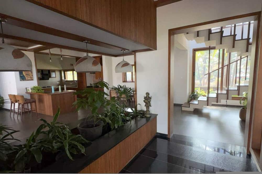 Lahari by Hireavilla - Chic 4BR Beachfront Villa