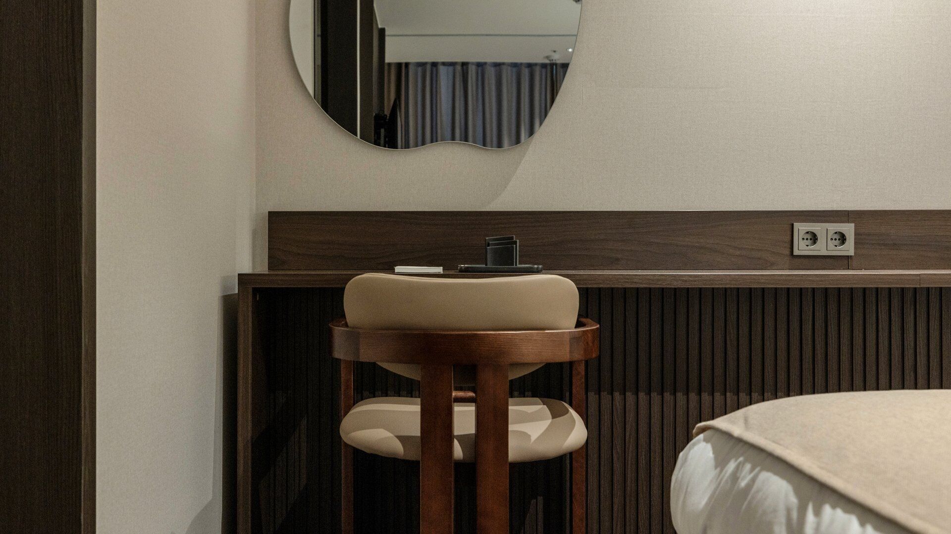 ジュニア スイート | 高級寝具、WiFi (無料)、ベッドシーツ