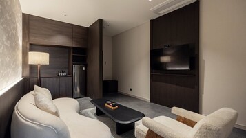 Pent Suite | 高档床上用品、客房内保险箱、办公桌、免费 WiFi