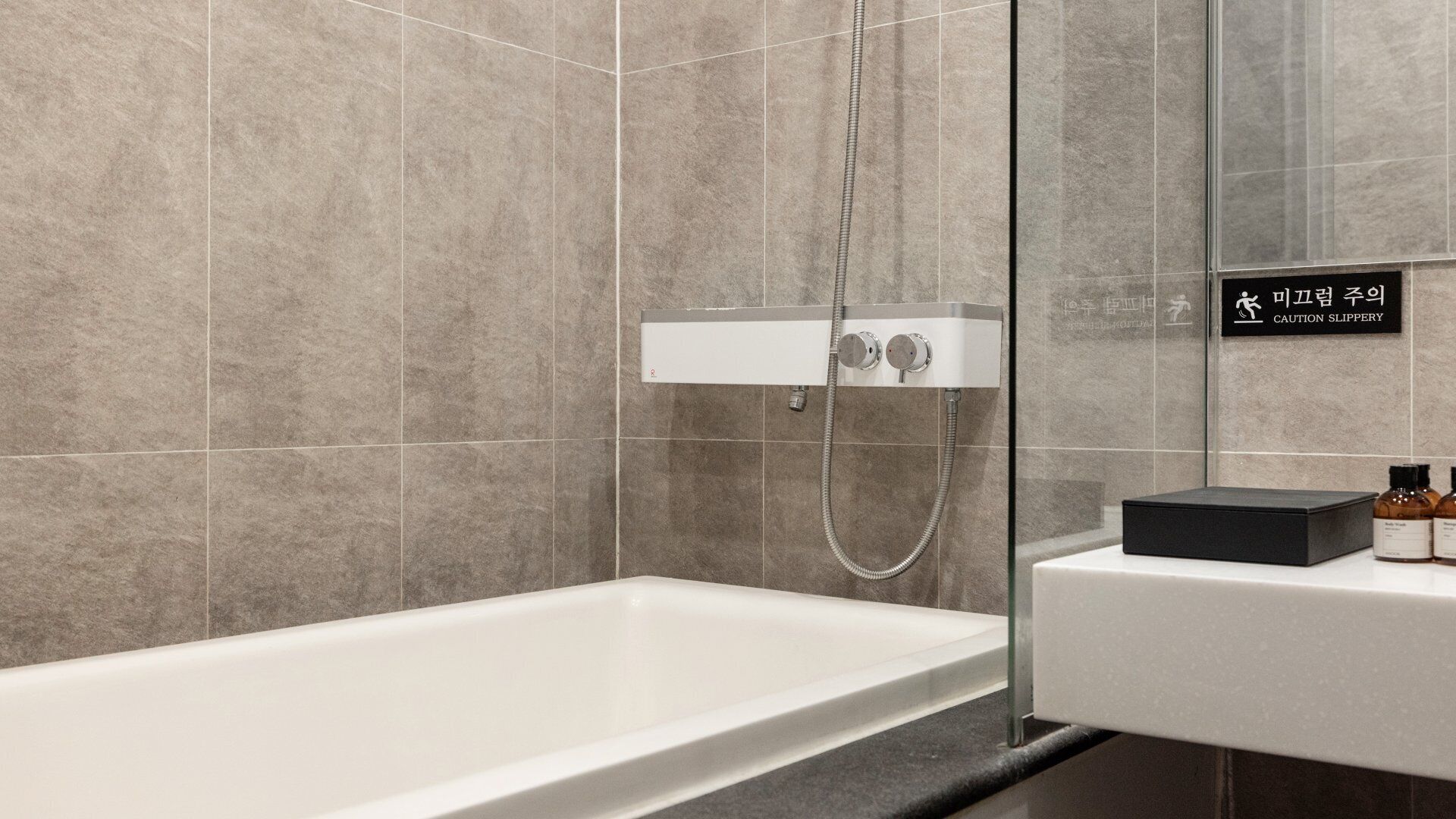 Deluxe Family | Bathroom | Hair dryer, bathrobes, slippers, bidet