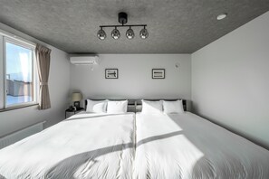 Apartament | Escriptori, planxa i posts de planxar i wifi gratuïta 