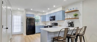 38183 Beachwood Ct. #54- Escape to the beach! This charming, well-maintained townhouse is located less than 3 miles from Bethany Beach.