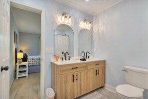 Bathroom - 38183 Beachwood Ct. #54- Escape to the beach! This charming, well-maintained townhouse is located less than 3 miles from Bethany Beach. (Frankford)