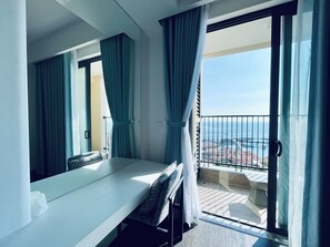Signature Room, 2 Bedrooms, Ocean View | Hypo-allergenic bedding, memory-foam beds, individually decorated - Minerva Apartment - Fireworks View, Sunset Town Phu Quoc (An Thoi)