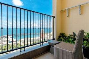 Luxury Studio Suite, Beach View | Beach/ocean view