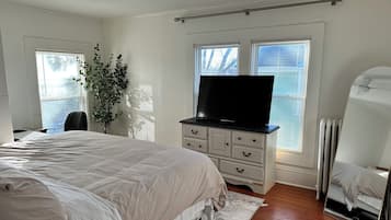 2 室のベッドルーム、アイロン / アイロン台、WiFi、ベッドシーツ