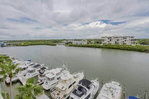 Marina - Waterfront Condo at Harbourside at Marker 33 (Indian Rocks Beach)