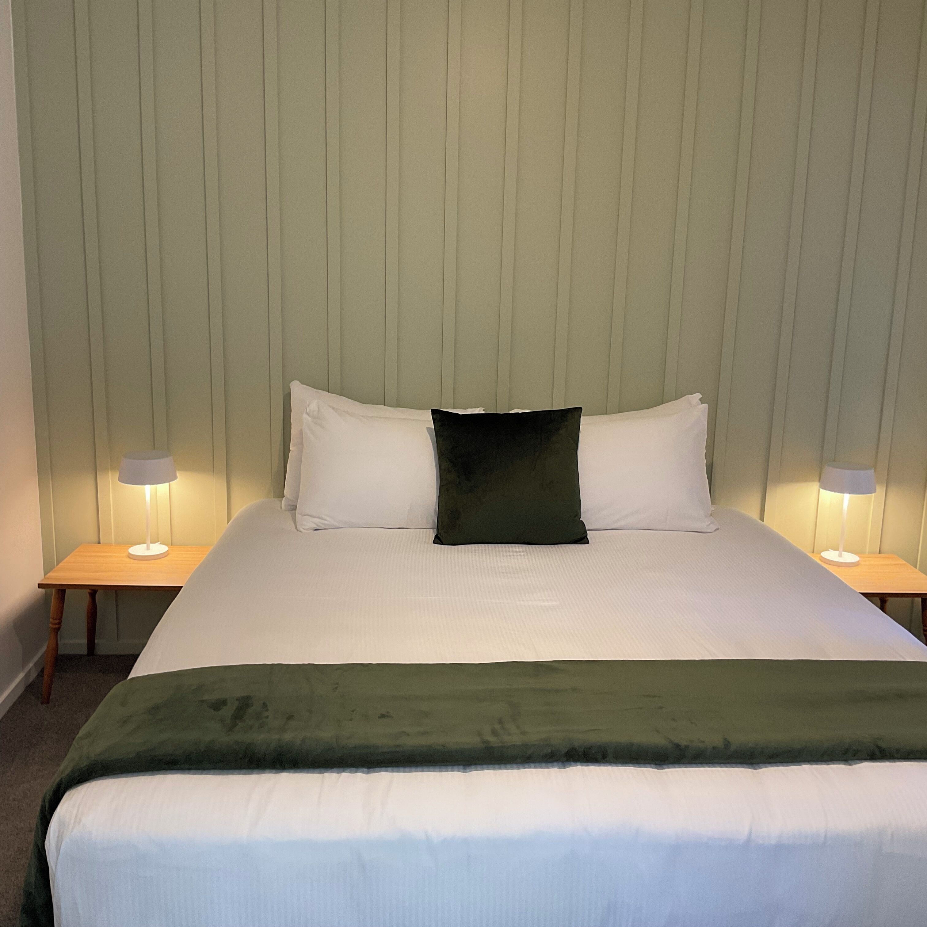 Leilighet, 2 soverom, terrasse | Strykejern/-brett, wi-fi (inkludert) og sengetøy