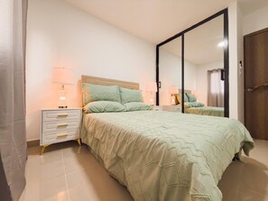 3 室のベッドルーム、WiFi、ベッドシーツ