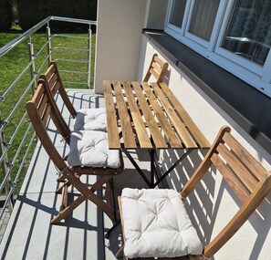 Outdoor dining - Bielsko-Biała Guest Spot 2 (Bielsko-Biała)