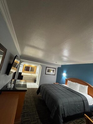 Deluxe Studio | Free WiFi - Sunset inn &Suites (Gardena)