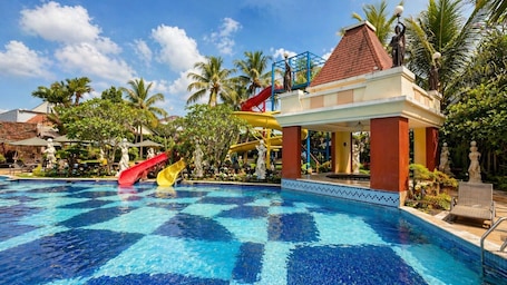 Interior. Grand Wahid Hotel