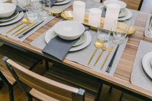 Dining - Shinjuku 10 Min | Kagurazaka Area | 6BR | 11 Beds | 1 Bath + 1 Shower/Max. 15 (Haramachi, Shinjuku City)