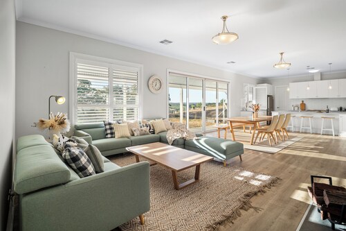 Off grid Luxury in Adelaide Hills