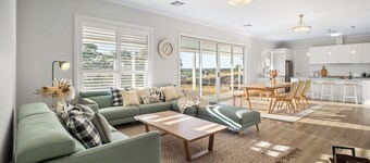 Rolling Hills Estate - Off grid Luxury in Adelaide Hills