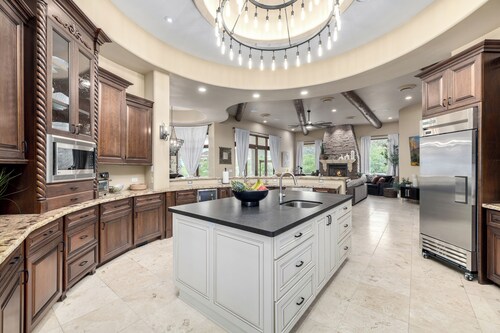 Private Mountain Estate: 5,000 SqFt Custom Luxury Home, Panoramic Desert Views