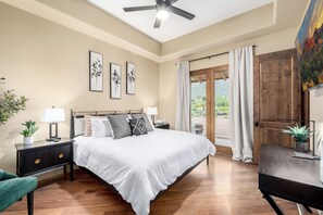 4 bedrooms, desk, iron/ironing board, travel cot - The Rhyolite Vault: 5,000sf Executive Retreat, 4 Ensuite Suites, Mountain Views (Apache Junction)