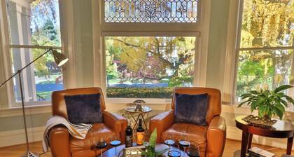 Gorgeous 1902 Craftsman-EV Charger-Lush Grounds-Walk to Main Street-Dogs OK