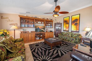 Living area - Carolina Memories - Stunning oceanfront home with private pool and more! (Holden Beach)