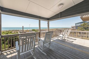 Property grounds - Southern Smiles | Pet-friendly, beachfront, wifi, and more! (Holden Beach)