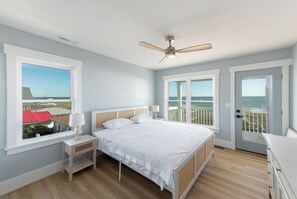 5 bedrooms, free WiFi, bed sheets - Friendly Shores | Beautiful Views, Spacious Decks & Private Pool (Holden Beach)