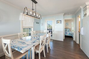 Dining - Oceanfront duplex in Holden Beach, 4 bedrooms, stunning views, sleeps 10. (Holden Beach)
