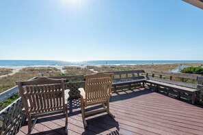 Property grounds - Oceanfront duplex in Holden Beach, 4 bedrooms, stunning views, sleeps 10. (Holden Beach)