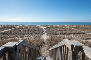 Beach nearby - Hobbs Realty – New Oceanfront Duplex, Panoramic Views, Walk to Dining & Attractions (Holden Beach)