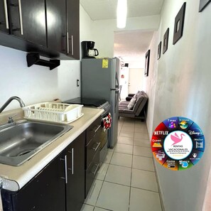 Private kitchen - Tropical apartment with pool (Acapulco de Juárez)