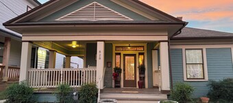 Vintage Charm in Bishop Arts, beautiful energy, 1930 Craftsman