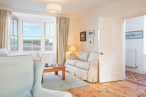 Living area - Craig y Mor, Holiday Cottage Newport, Sleeps 10, 5 bedrooms,  bathrooms (Newport)