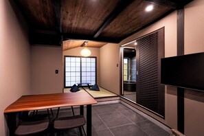 Townhome | In-room dining - Rinn Kyoto Ebisunocho (Kyoto)
