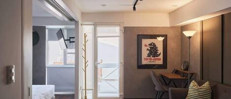 1 bedroom, iron/ironing board, travel crib, WiFi