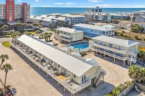 Exterior - Cozy 1-bedroom condo in quaint Gulf Shores walking distance to the Beach (Gulf Shores)