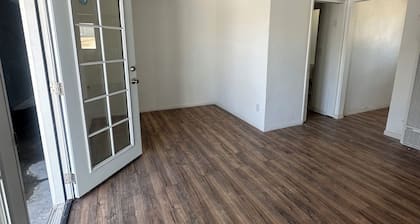 Quaint and spacious studio with great lighting