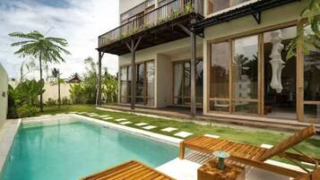 Kolam renang outdoor