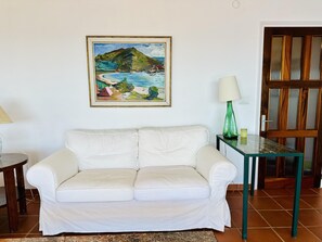 Living area - BARCA.Apartment with direct Beach Access (ROSES)