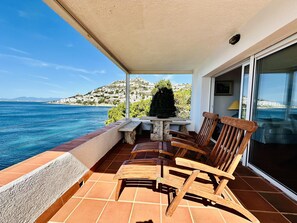 Terrace/patio - BARCA.Apartment with direct Beach Access (ROSES)