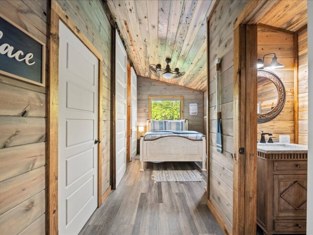 熨斗/熨衫板、Wi-Fi、床單